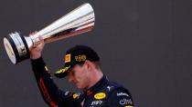 İspanya'da Verstappen sevindi
