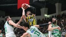 Fenerbahçe Beko uzatmada sevindi