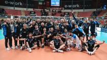 Halkbank çeyrek finalde