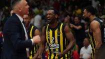 Kupaya son 1 maç Fenerbahçe Beko finalde