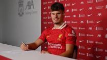 Liverpool'a Macar sol bek