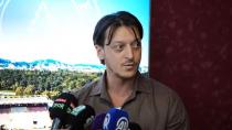 Mesut Özil futbol akademisi kuruyor