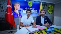 Mahmut Tekdemir'e yeni sözleşme