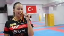 Ece Haraç gözünü ilk 100'e dikti